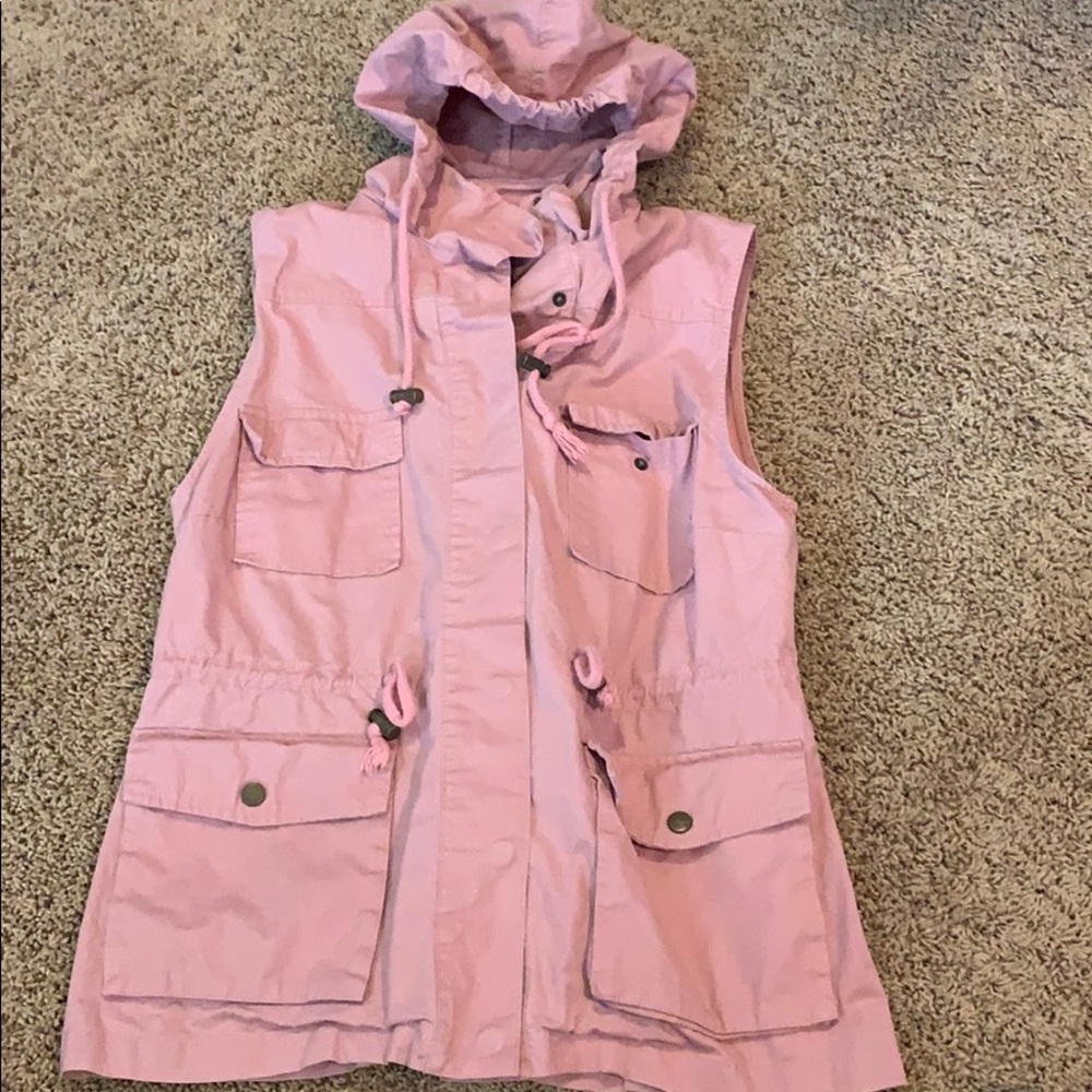 Full button, hoodie vest